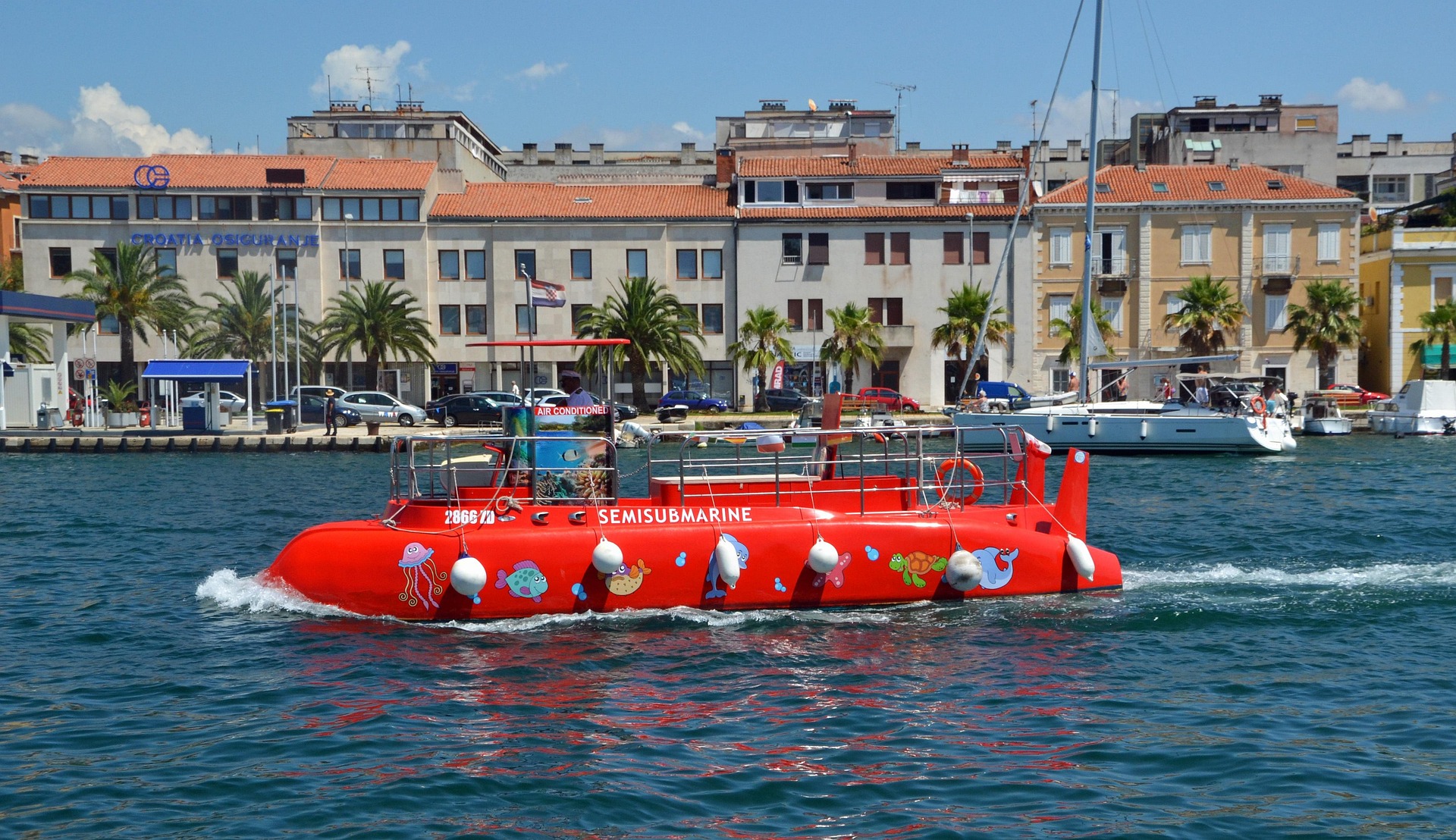 🛥️ Glass Bottom boat
